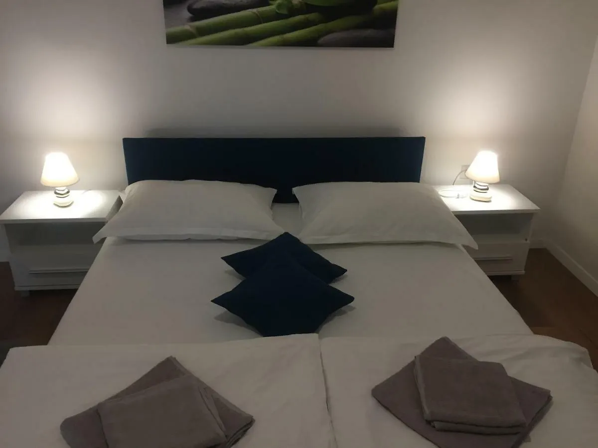 Apartament Bond With Private Parking Zadar