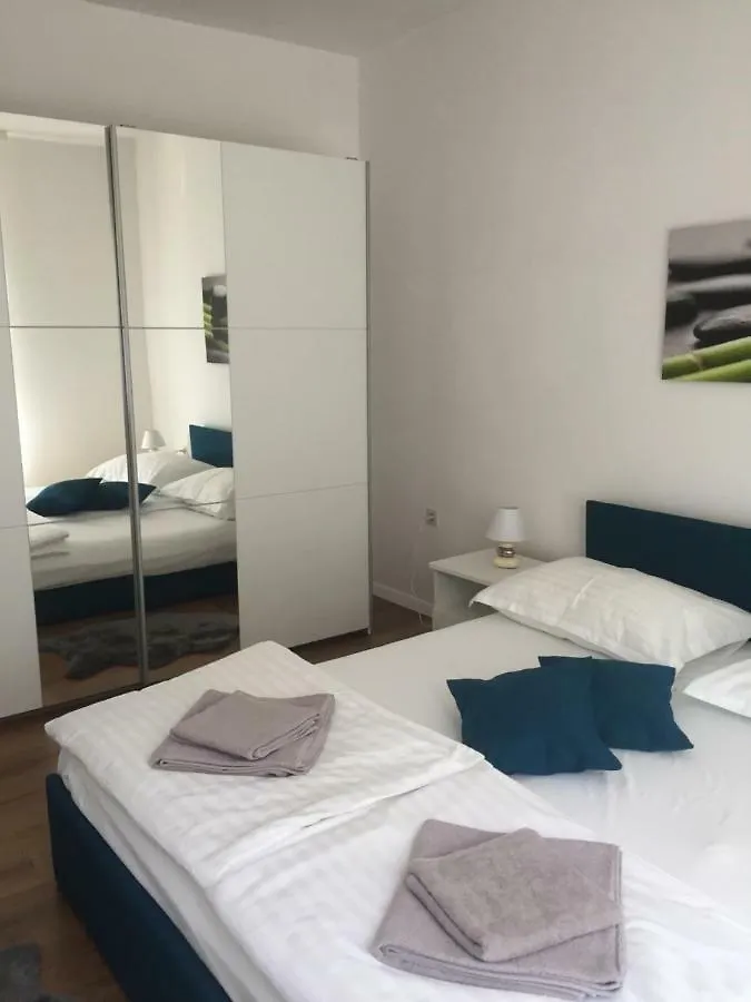 Bond With Private Parking Apartment Zadar Croatia