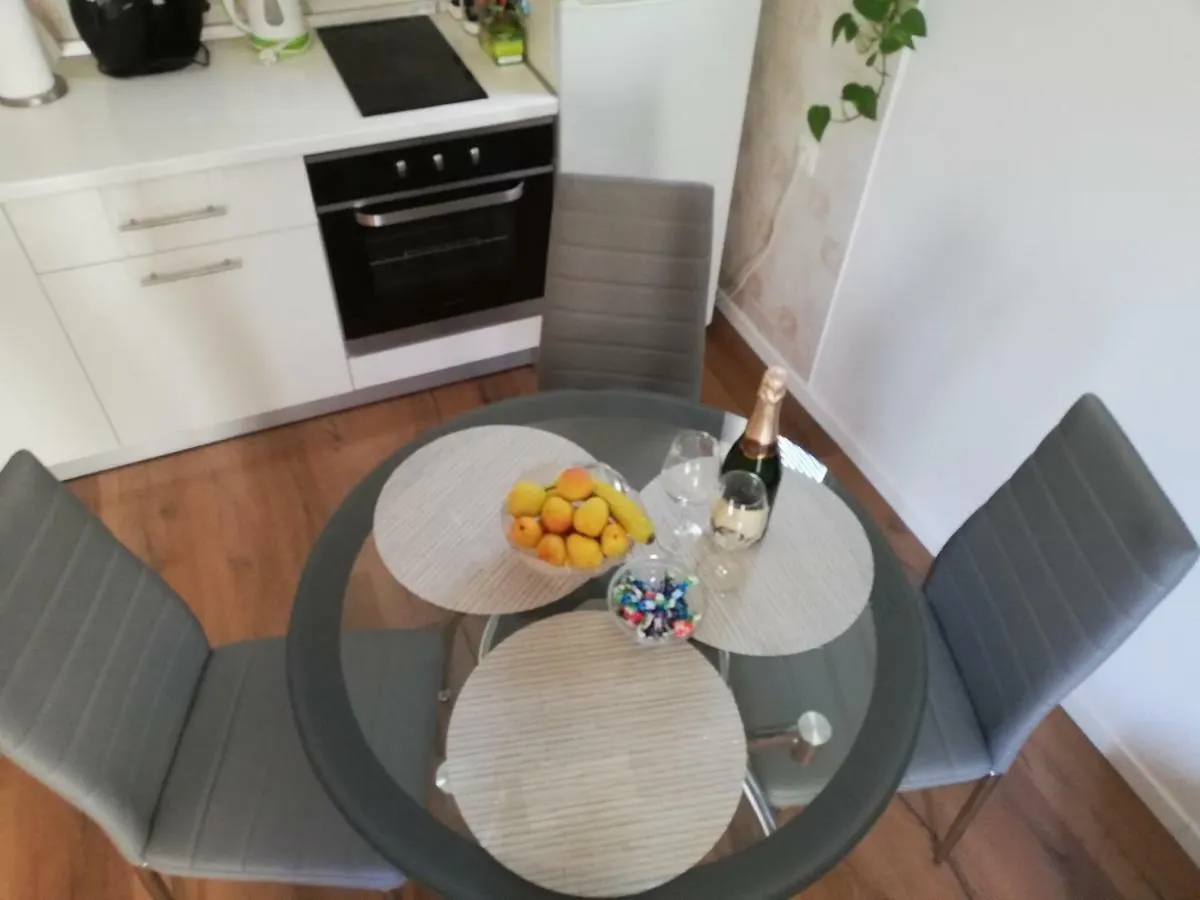 Bond With Private Parking Apartment Zadar Croatia